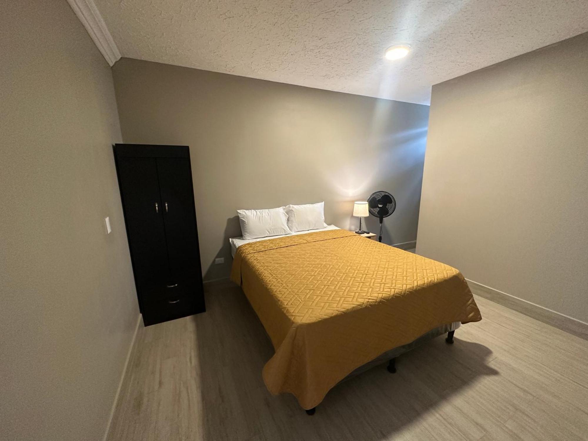 Villa Sicilia Guatemala City Екстериор снимка